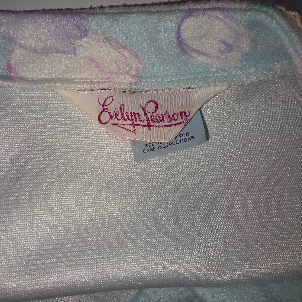 Vtg Evelyn Pearson Floral Pearl Snap Front Fleece Housecoat Robe M USA‎ Tulips